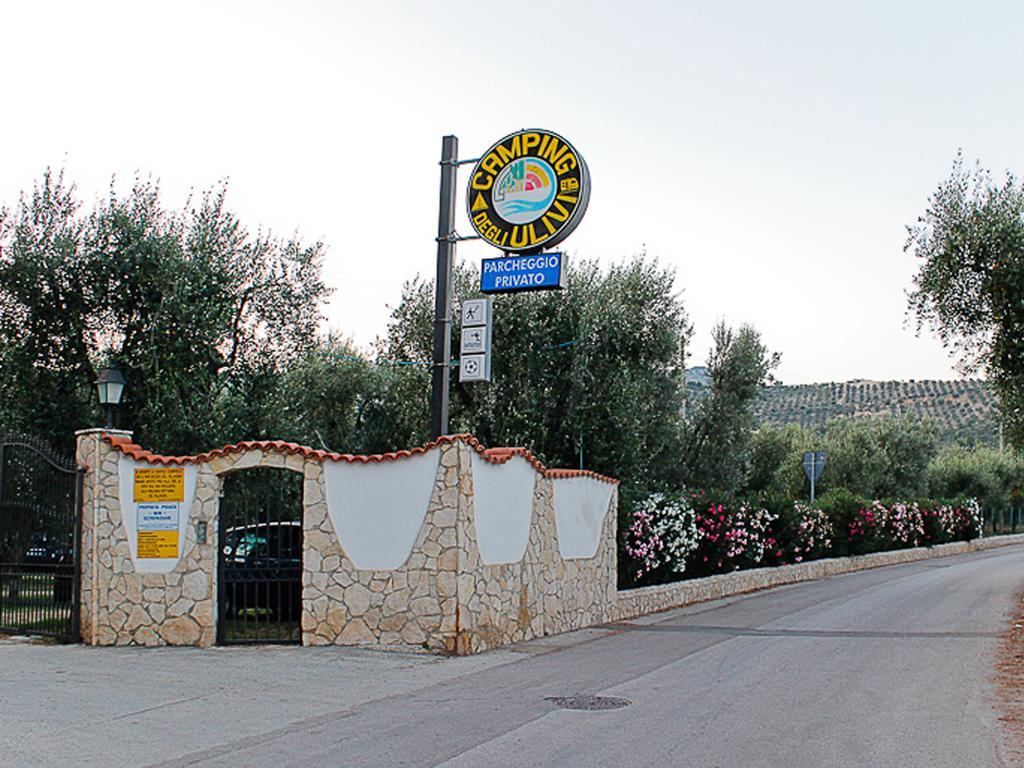 Camping Village Degli Ulivi Mattinata Exterior foto
