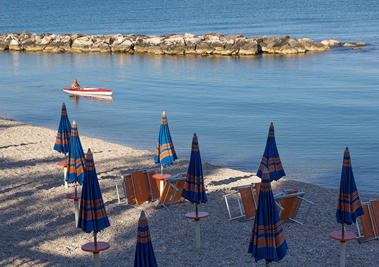 Camping Village Degli Ulivi Mattinata Exterior foto