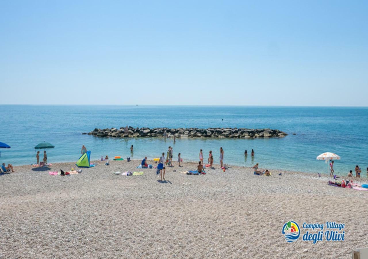 Camping Village Degli Ulivi Mattinata Exterior foto